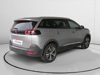 Usado Peugeot 5008 Allure 131 CV (96 kW) 2023 Gris SUV