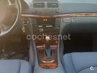 Usado Mercedes E320 Elegance 224 CV (164 kW) 2005 Azul Berlina