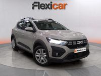 Usado Dacia Sandero Essentiel 91 CV (66 kW) 2024 Gris Utilitario