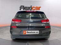 Usado Hyundai i30 GO! 120 CV (88 kW) 2017 Gris Berlina