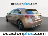 Usado Mercedes A180 136 CV (100 kW) 2022 Oro Utilitario