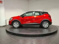 Usado Renault Captur Evolution 140 CV (102 kW) 2023 Rojo SUV