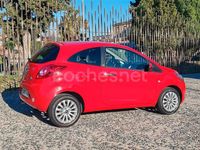Usado Ford Ka Trend 69 CV (50 kW) 2015 Rojo Berlina