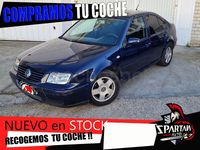 Usado VW Bora Highline 115 CV (84 kW) 2001 Azul Berlina