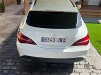 Usado Mercedes CLA200 Shooting Brake Urban 136 CV (100 kW) 2017 Blanco Familiar