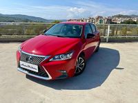 Usado Lexus CT200h Executive Line 136 CV (100 kW) 2018 Rojo Utilitario