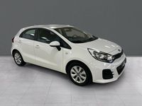 Usado Kia Rio 77 CV (56 kW) 2017 Blanco Berlina