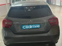 Usado Mercedes A180 Style 109 CV (80 kW) 2012 Gris / plata Utilitario