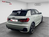 Usado Audi A1 Sportback Black Edition 110 CV (80 kW) 2024 Blanco glaciar (metalizado)/techo negro mito Utilitario