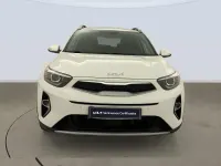 Usado Kia Stonic 101 CV (74 kW) 2024 Blanco SUV
