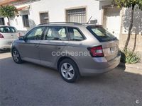 Usado Skoda Fabia Ambition 75 CV (55 kW) 2016 Amarillo Familiar