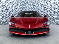 Usado Ferrari SF90 999 CV (734 kW) 2023 Rojo Descapotable