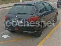 Usado Peugeot 206 75 CV (55 kW) 2004 Negro Berlina