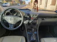 Usado Mercedes C220 143 CV (105 kW) 2004 Beige Berlina