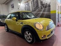Usado Mini Cooper 122 CV (89 kW) 2011 Amarillo Utilitario