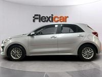Usado Kia Rio 101 CV (74 kW) 2022 Gris Berlina