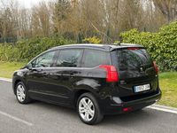 Usado Peugeot 5008 Allure 120 CV (88 kW) 2017 Negro Monovolumen