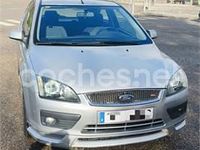 Usado Ford Focus Sport 145 CV (106 kW) 2005 Gris / plata Berlina
