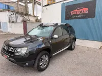 Usado Dacia Duster Lauréate 109 CV (80 kW) 2014 Negro SUV