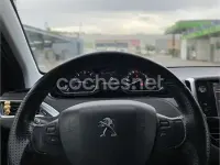 Usado Peugeot 208 Allure 92 CV (67 kW) 2012 Negro Utilitario