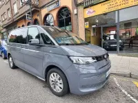 Usado VW Multivan Style 218 CV (160 kW) 2022 Gris / plata Monovolumen