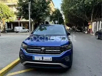 Usado VW T-Cross Advance 110 CV (80 kW) 2023 Azul SUV