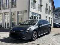 Usado Toyota Corolla Active 140 CV (102 kW) 2025 Gris / plata Berlina