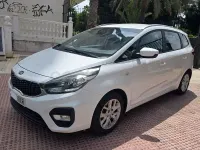 Usado Kia Carens 115 CV (84 kW) 2018 Blanco Monovolumen