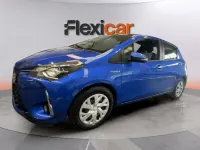 Usado Toyota Yaris Hybrid Business Edition 116 CV (85 kW) 2020 Azul Berlina