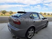 Usado Seat Leon FR 150 CV (110 kW) 2004 Beige Utilitario