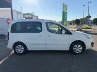 Usado Citroën Berlingo Feel 110 CV (80 kW) 2019 Blanco Monovolumen