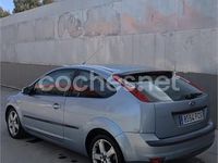 Usado Ford Focus Sport 115 CV (84 kW) 2005 Azul Berlina
