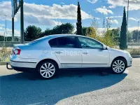 Usado VW Passat Edition 110 CV (80 kW) 2009 Gris / plata Berlina