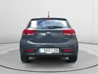 Usado Kia Rio 101 HP (74 kW) 2021 Cinzento Sedan