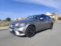 Usado Mercedes C220 194 CV (142 kW) 2019 Gris / plata Familiar