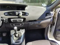 Usado Renault Scénic Bose Edition 130 CV (95 kW) 2014 Blanco Monovolumen