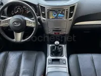 Usado Subaru Outback Sport 150 CV (110 kW) 2011 Blanco Familiar