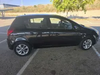 Usado Opel Corsa Selective 86 CV (63 kW) 2014 Negro Utilitario