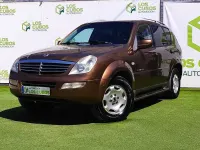 Usado SsangYong Rexton 120 CV (88 kW) 2004 Marrón SUV