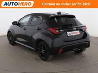 Usado Toyota Yaris Hybrid Style 120 CV (88 kW) 2022 Negro Berlina