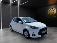 Usado Toyota Yaris Business Edition 115 CV (84 kW) 2024 Blanco Utilitario