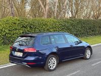 Usado VW Golf VII Advance 115 CV (84 kW) 2020 Azul Familiar