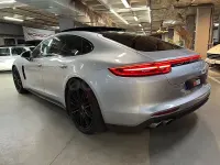 Usado Porsche Panamera 4S 422 CV (310 kW) 2019 Gris / plata Berlina