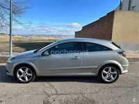 Usado Opel Astra GTC Sport 100 CV (73 kW) 2007 Gris / plata Berlina