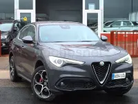 Usado Alfa Romeo Stelvio Executive 210 CV (154 kW) 2019 Gris / plata SUV