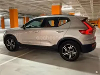 Usado Volvo XC40 Plus 163 CV (119 kW) 2025 Gris / plata SUV