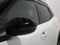 Usado Peugeot 2008 GT-line 130 CV (95 kW) 2020 Blanco SUV