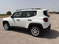 Usado Jeep Renegade Altitude 130 CV (95 kW) 2024 Blanco SUV