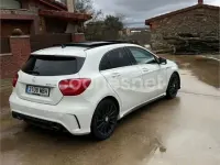 Usado Mercedes A200 AMG line 136 CV (100 kW) 2013 Blanco Berlina