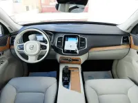 Usado Volvo XC90 Momentum 235 CV (172 kW) 2022 Azul SUV